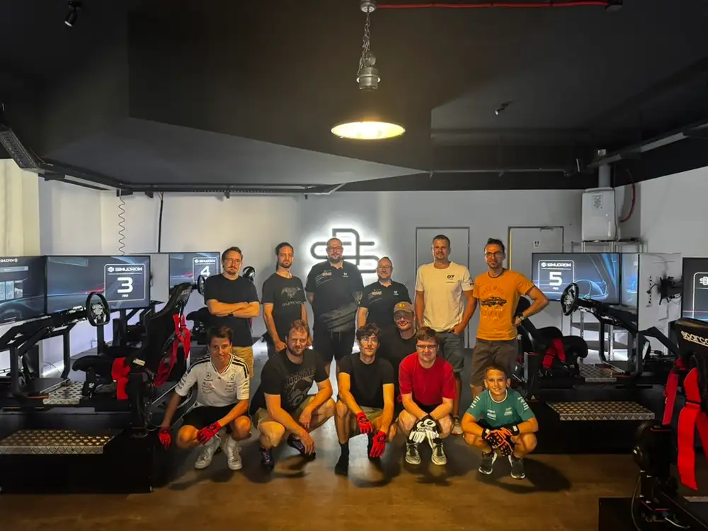 Fahre mit und gegen die Community an unseren Racedays