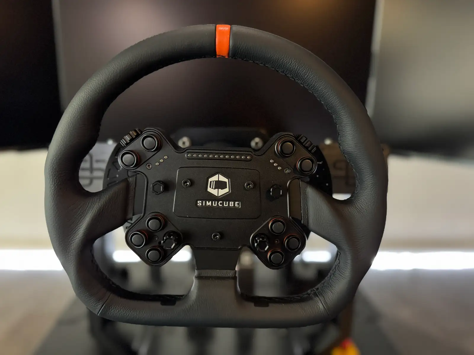 Kart fahren vs. Rennsimulation in Wien | SIMUDROM